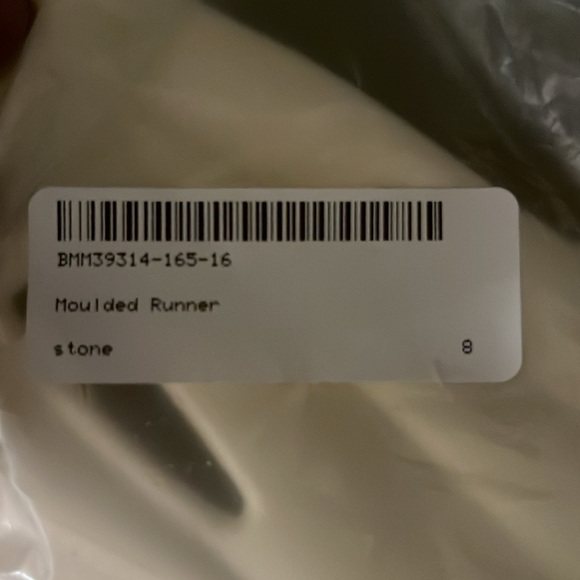 Slides/croc like slides/ slip ons - Picture 5 of 5